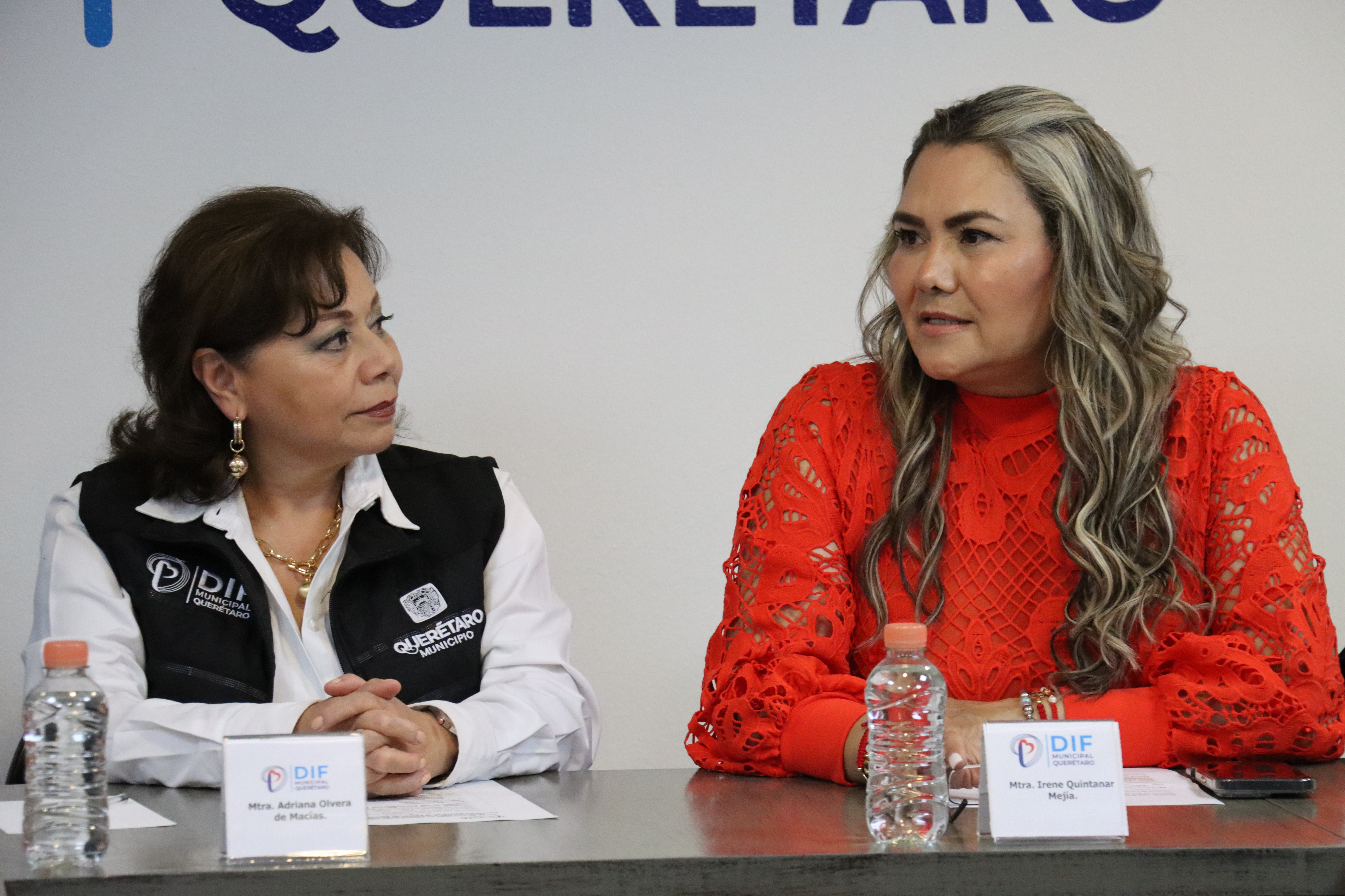 DIF Municipal Querétaro y USEBEQ firman convenio para fomentar valores y respeto hacia los abuelos