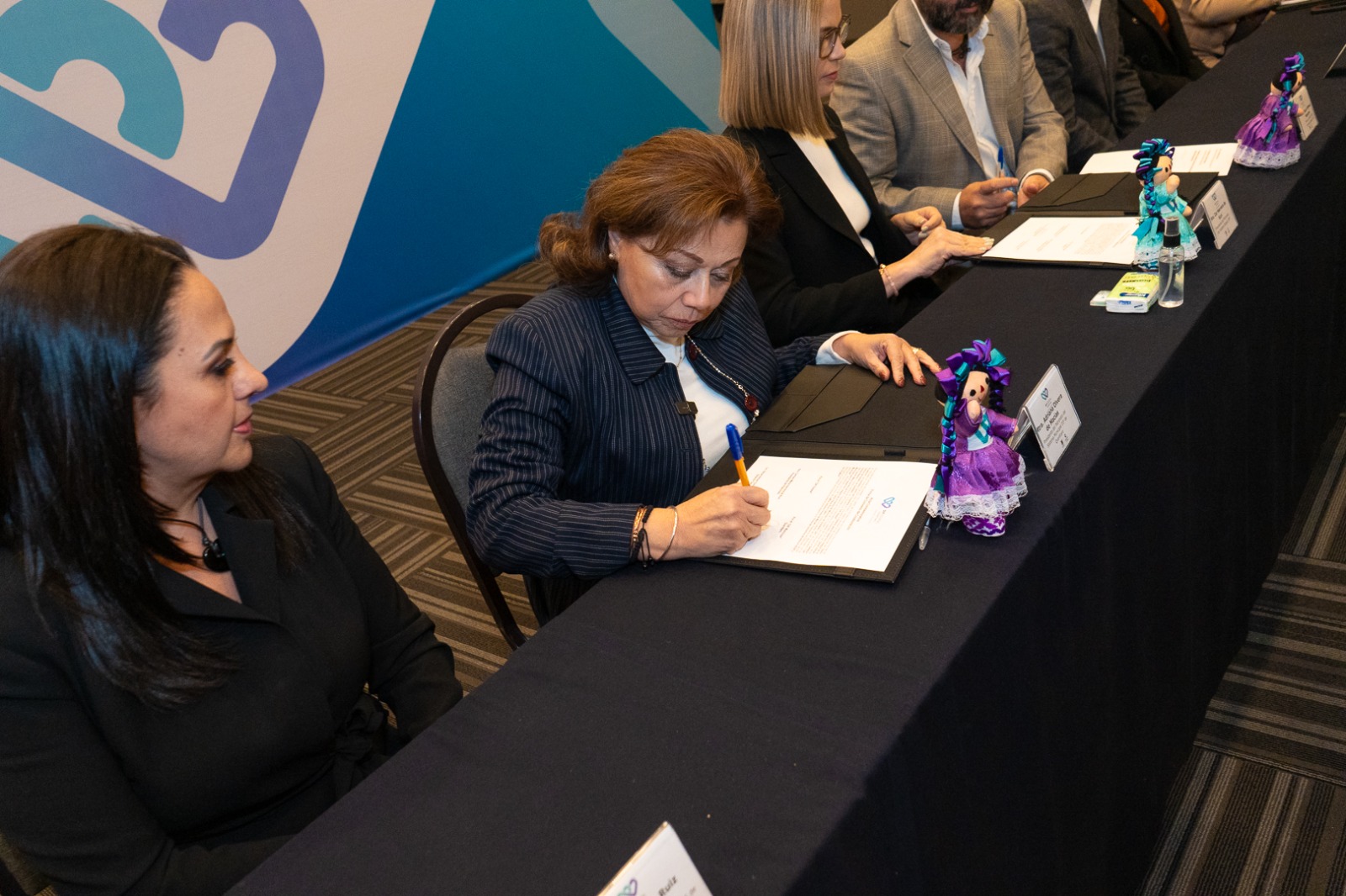 Firma SMDIF Querétaro convenio de colaboración con el SEDIF