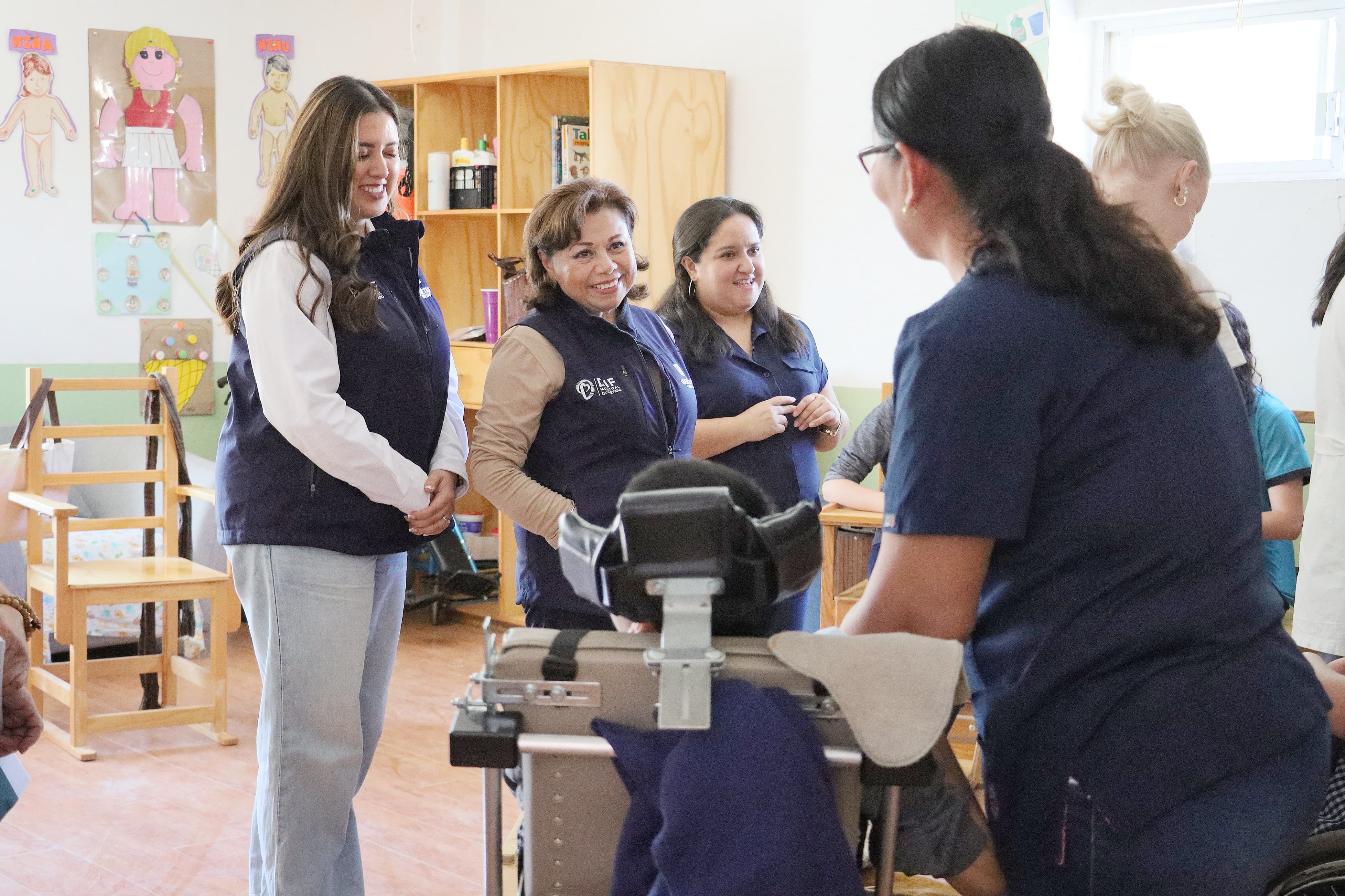Visita Presidenta del DIF Municipal APAC Querétaro IAP y Fundación Vida Plena IAP “Corazones Mágicos”
