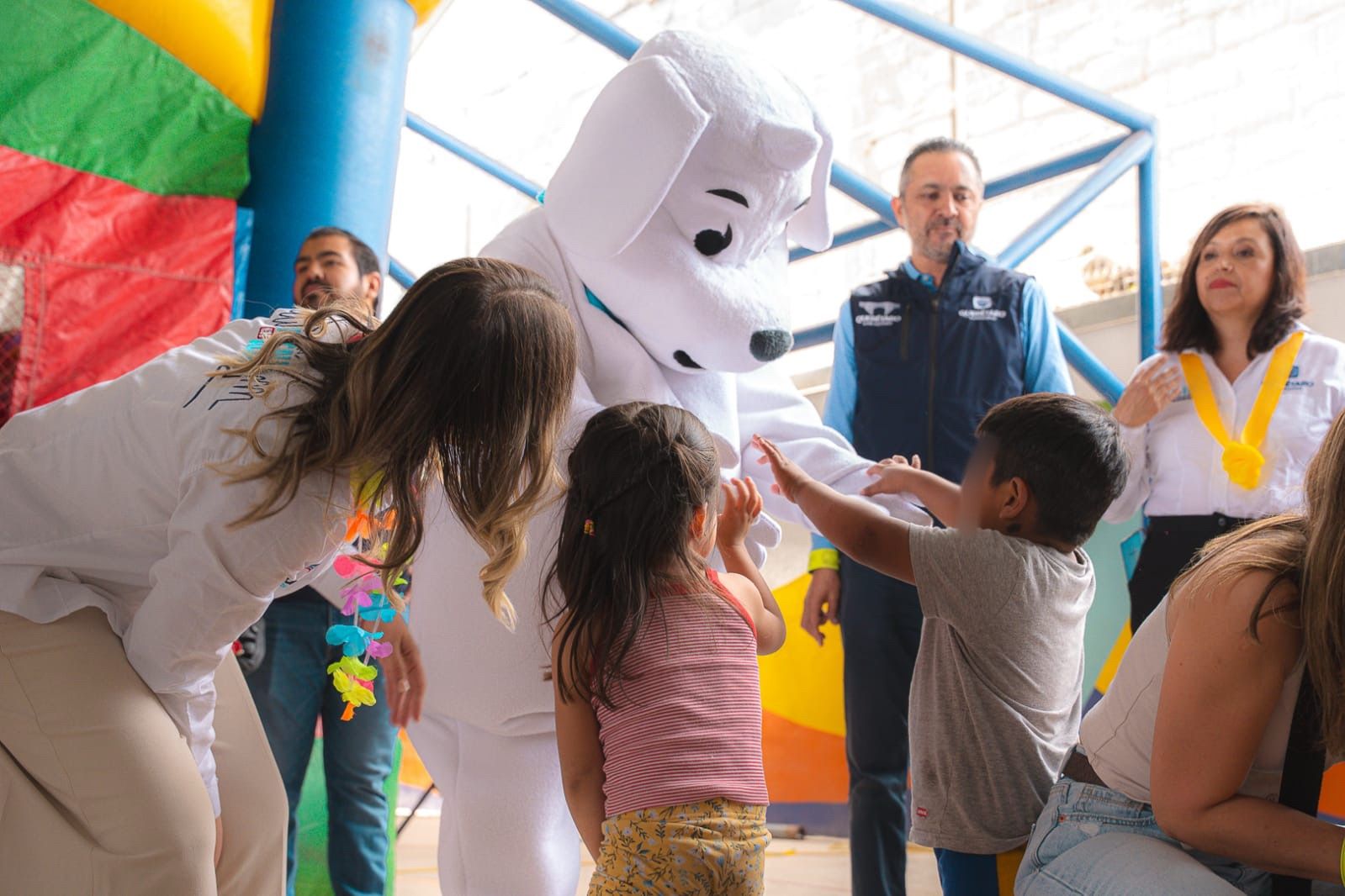 Festeja DIF Municipal Día del Niño a niñas y niños de los Centros de Día Meni, Nhjöya y Jädi