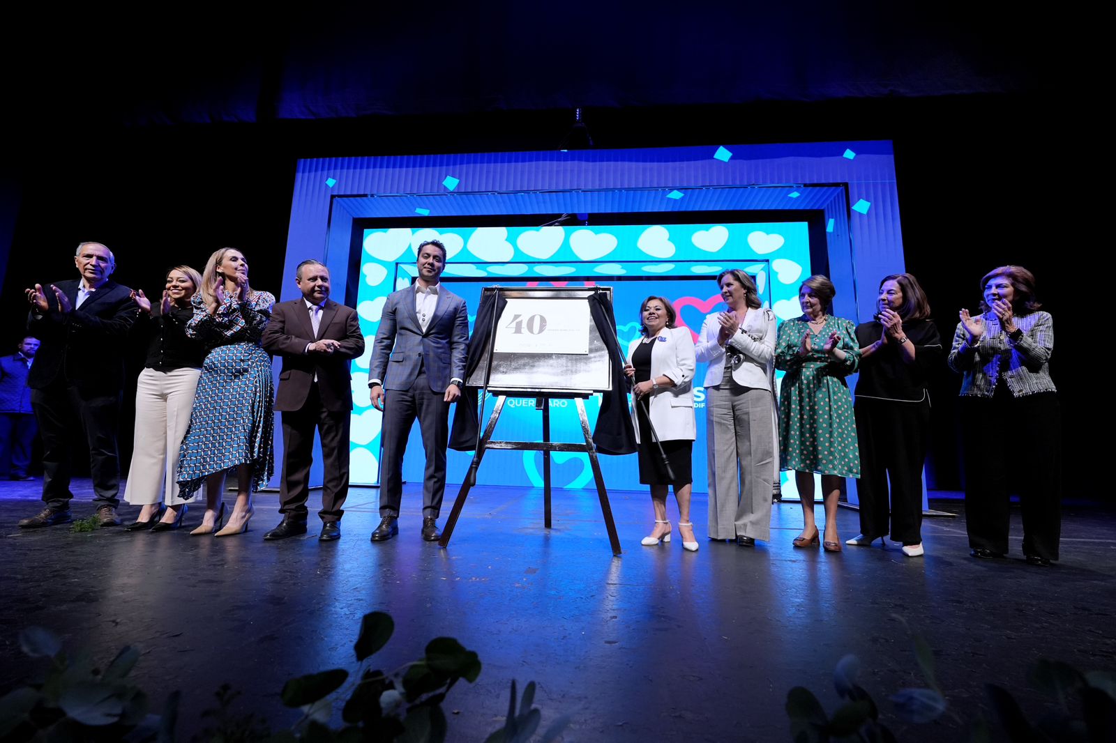 Reconoce Felifer Macías 40 años del DIF como pilar para fortalecer a las familias queretanas