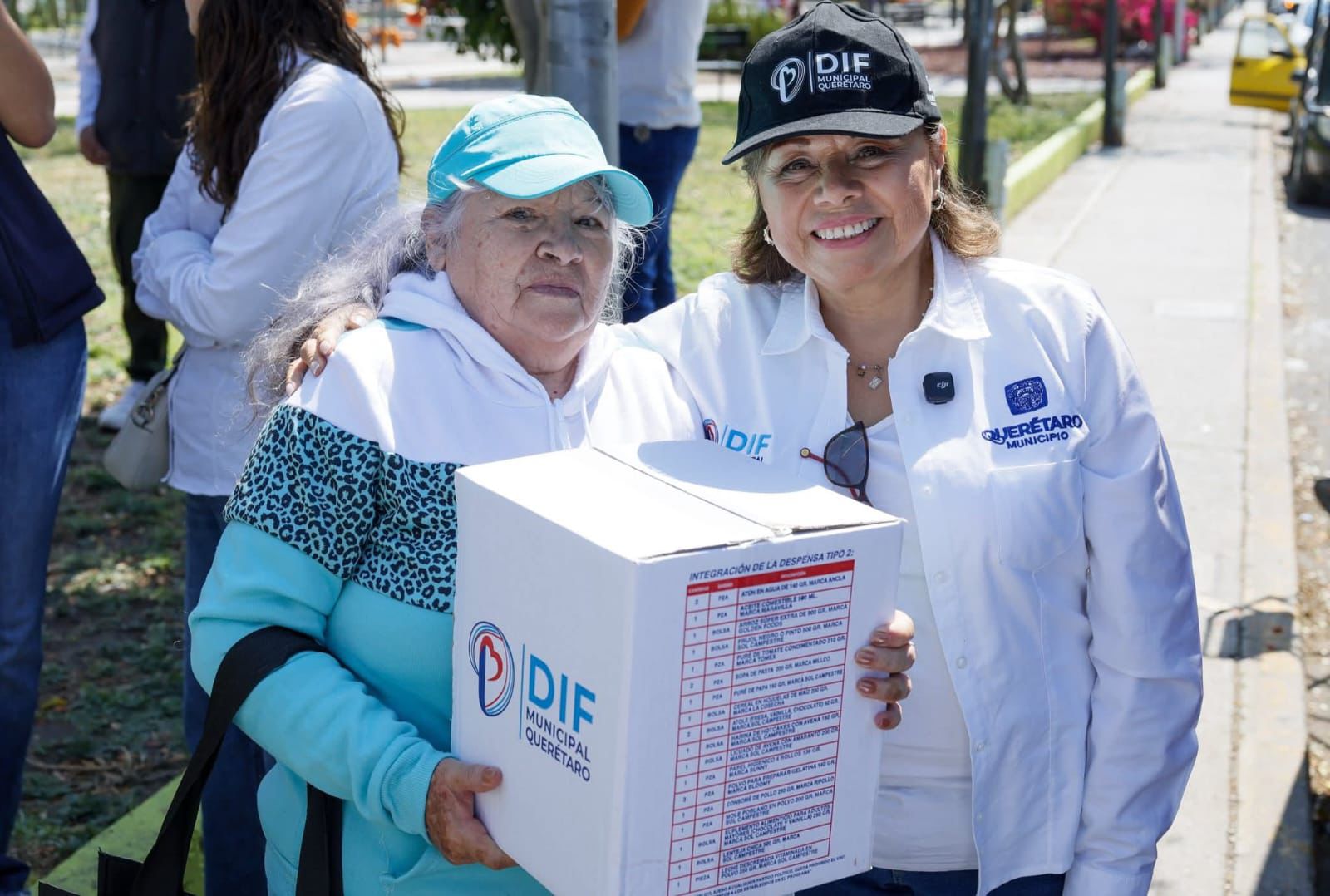 SMDIF brinda apoyos alimentarios para fortalecer el bienestar de las personas adultas mayores